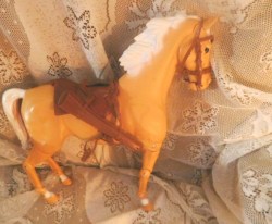 johnny west articulated horse